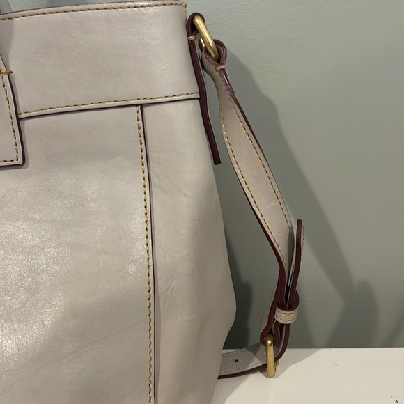 Dooney & Bourke Large Amelie Tote - Picture 3 of 11